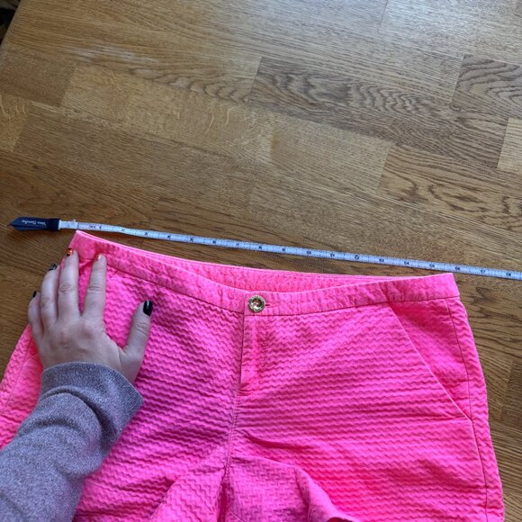 Lilly Pulitzer Pink Textured Shorts Size 4 - Picture 11 of 13